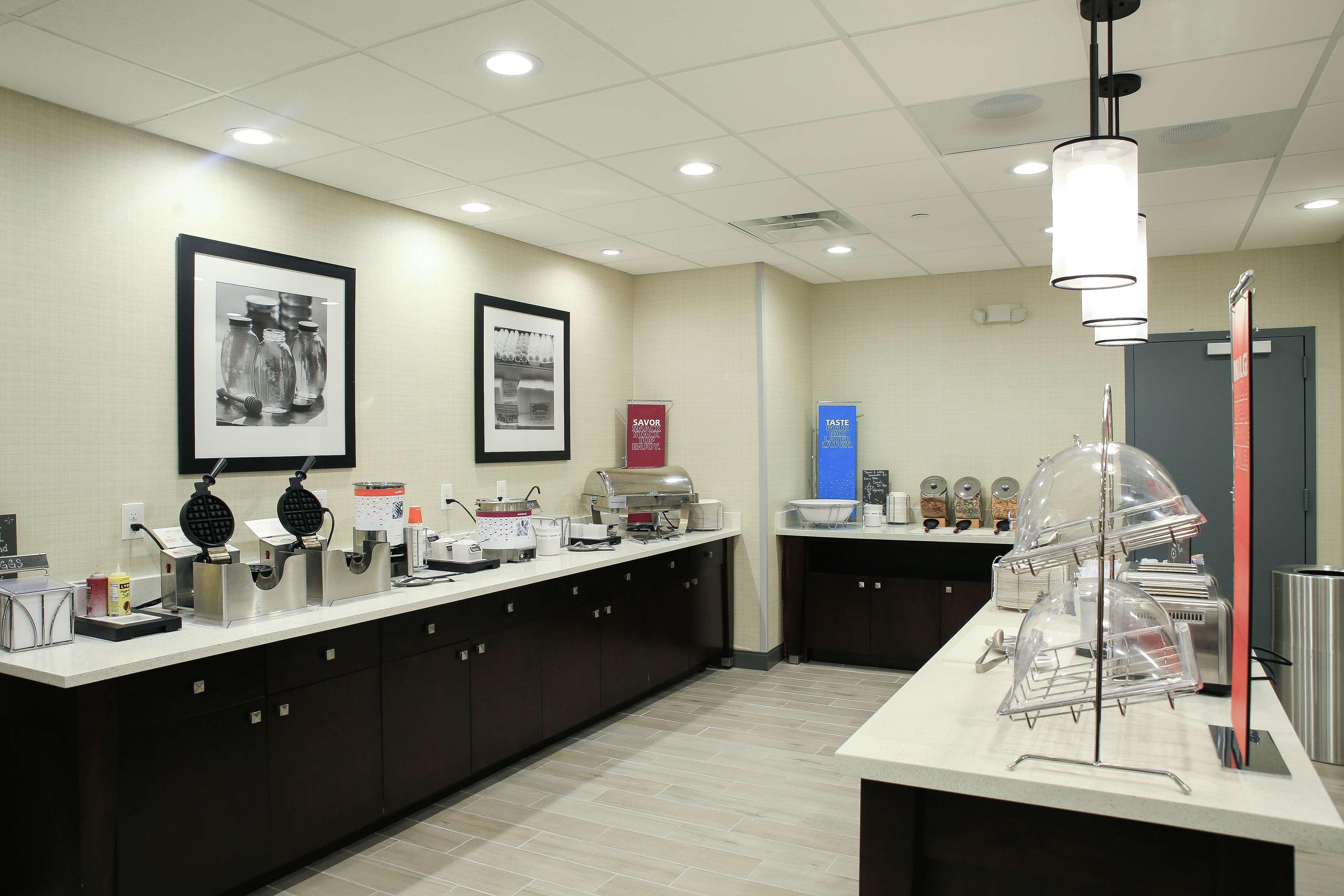 Hampton Inn & Suites Mount Laurel/Moorestown Zewnętrze zdjęcie