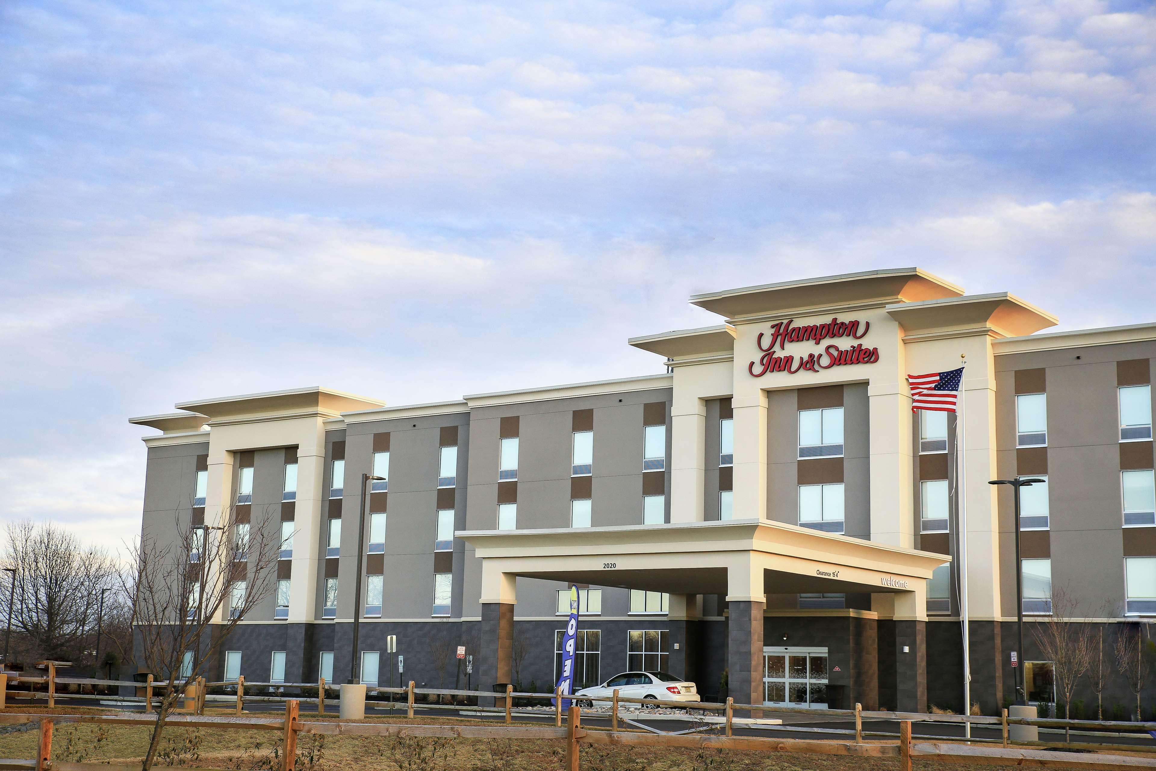 Hampton Inn & Suites Mount Laurel/Moorestown Zewnętrze zdjęcie