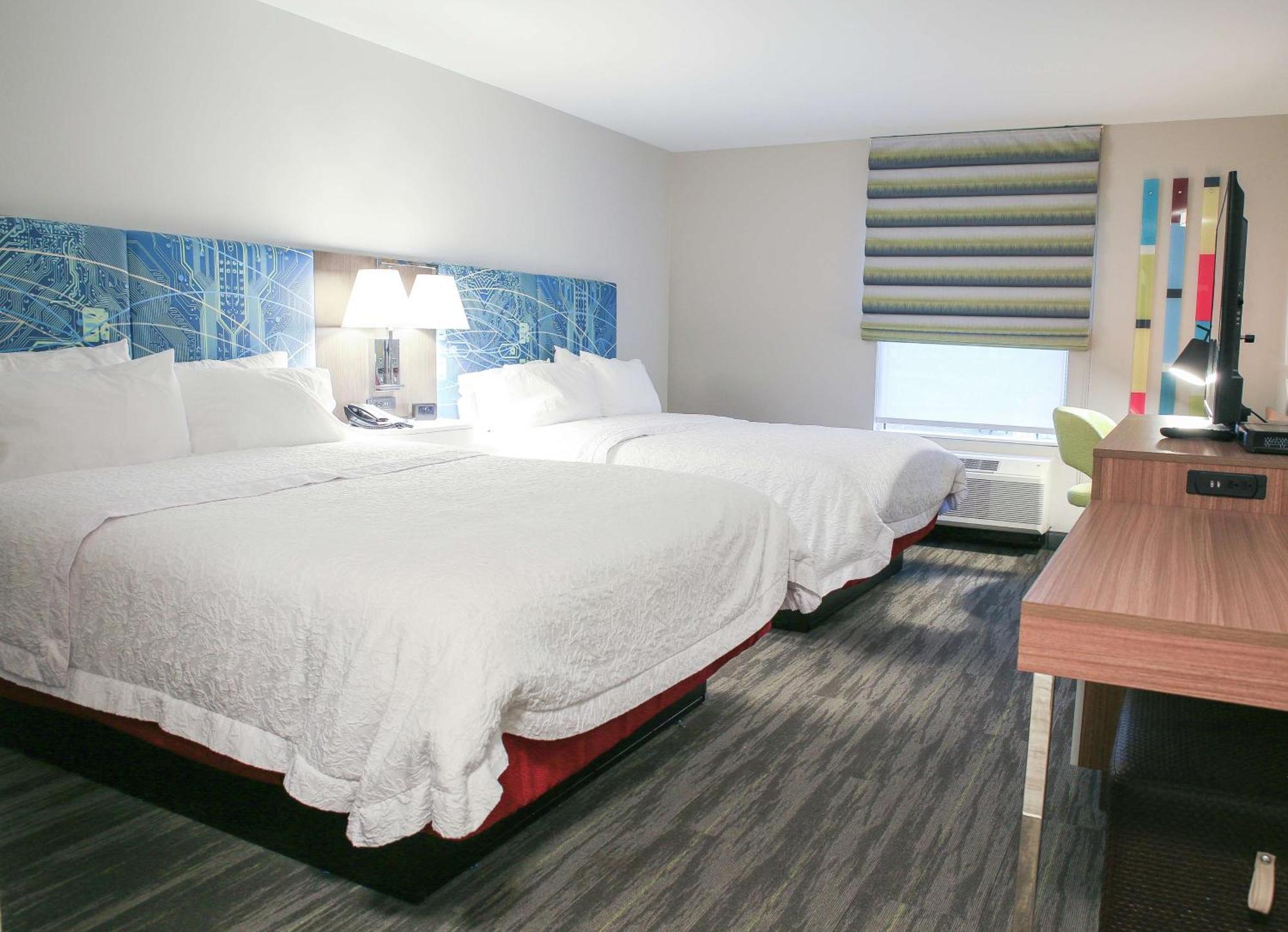 Hampton Inn & Suites Mount Laurel/Moorestown Zewnętrze zdjęcie
